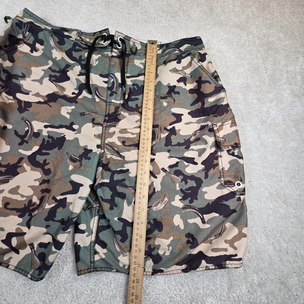 AFTCO‎ Camo Board Shorts Mens Size 36 Fishing Lure Swim Trunks Cargo
